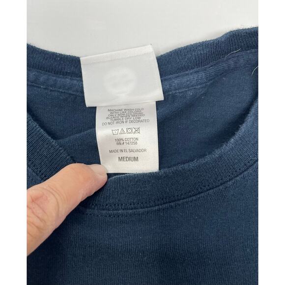 Simply Southern Let all that you do be done in LOVE Tshirt size Medium PreOwned - Picture 6 of 6